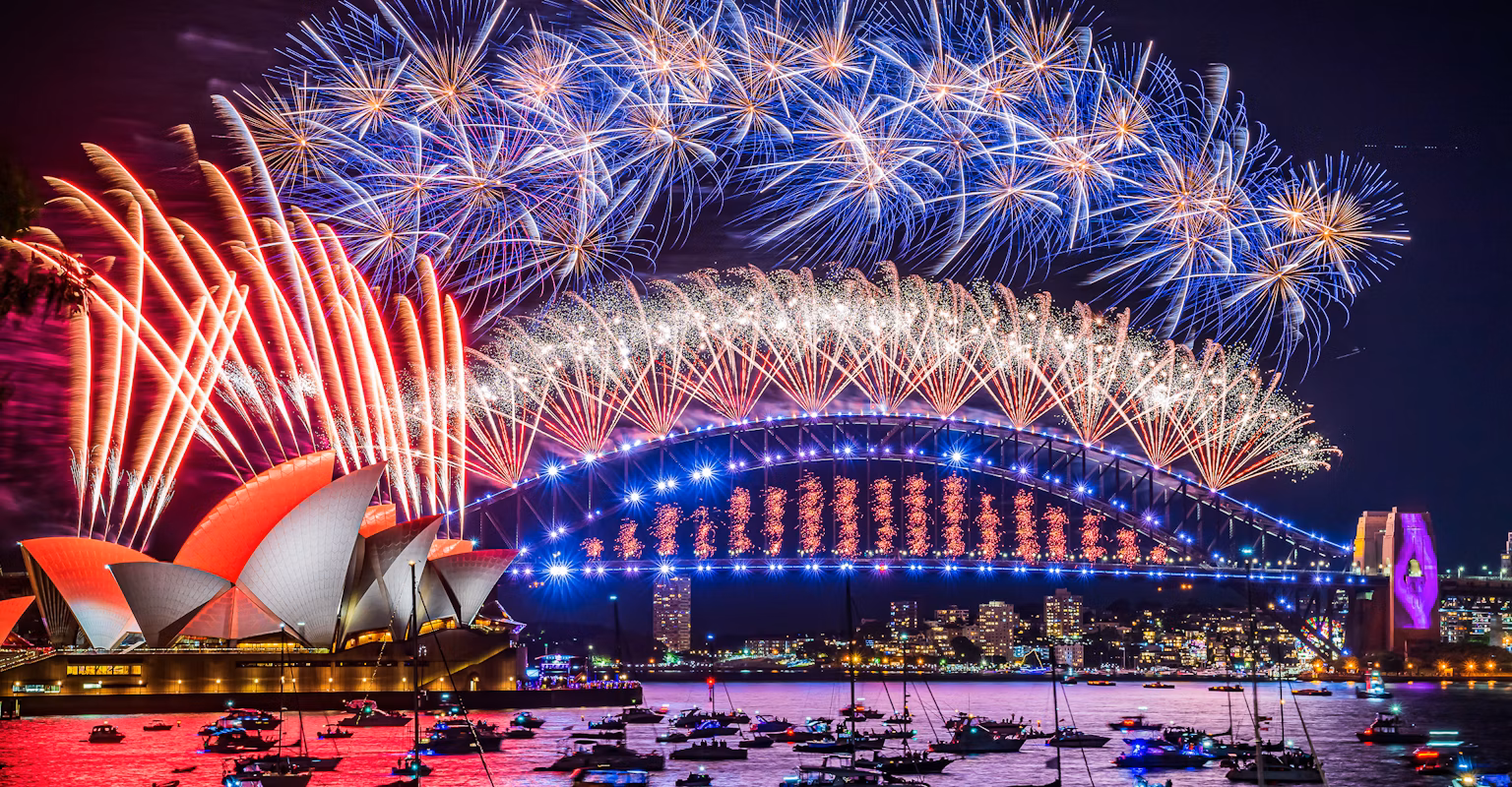 Sydney New Year’s Eve fireworks over the harbour